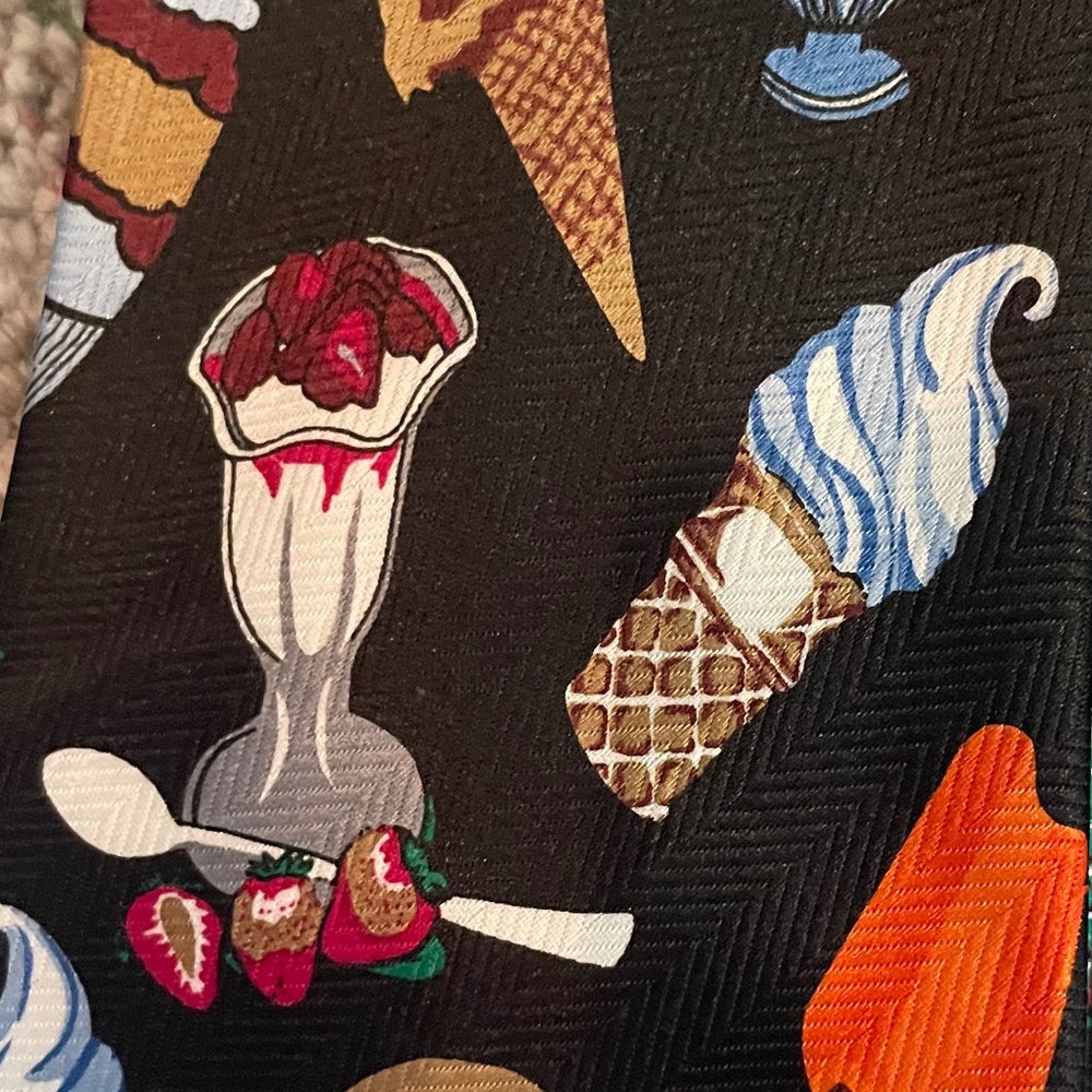 Fun ties - Picture 8 of 8